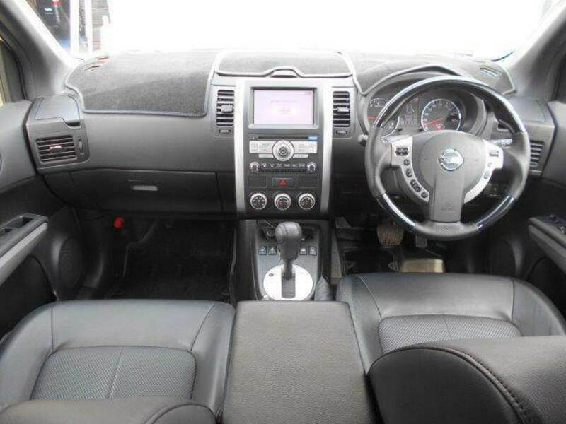 X-TRAIL