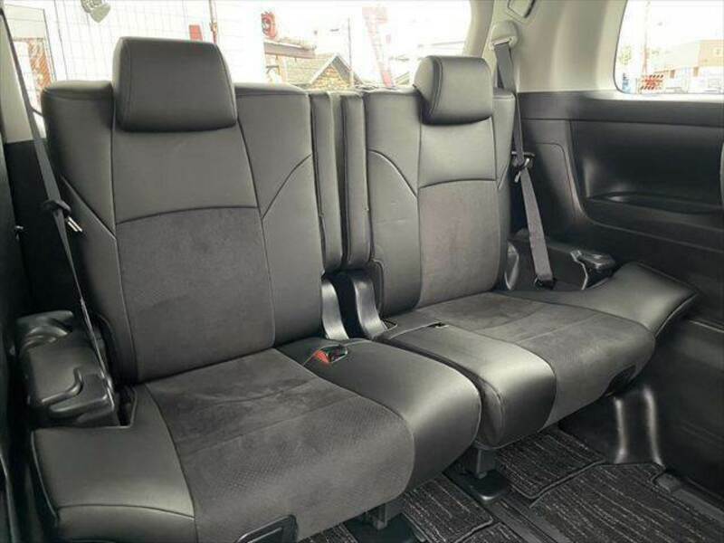 VELLFIRE-12