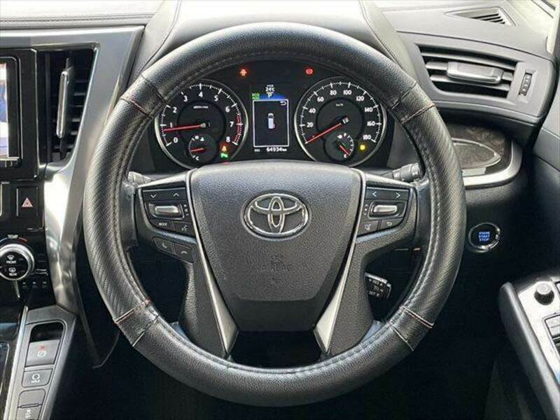 VELLFIRE-13