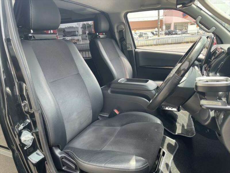HIACE VAN-10