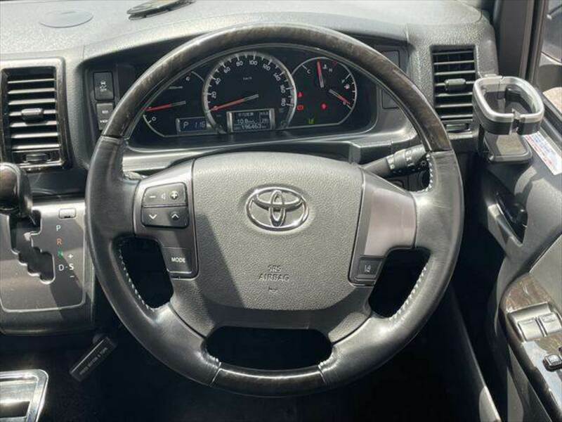 HIACE VAN-13
