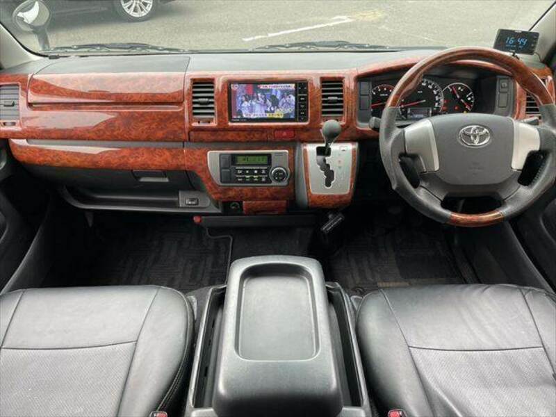 HIACE VAN-2
