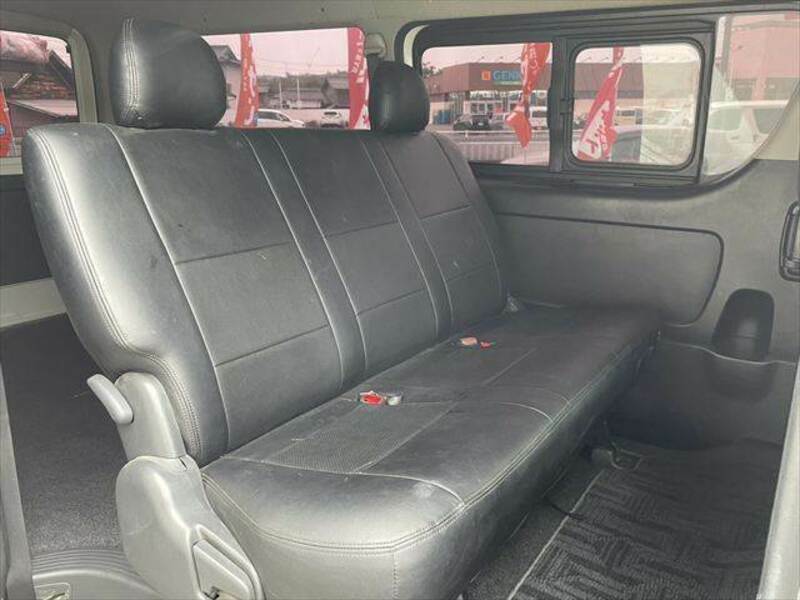 HIACE VAN-9