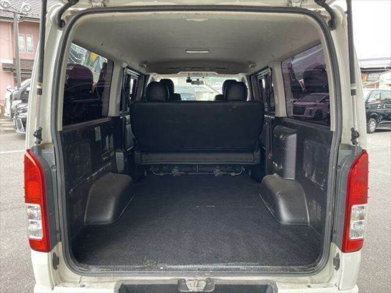 HIACE VAN-11