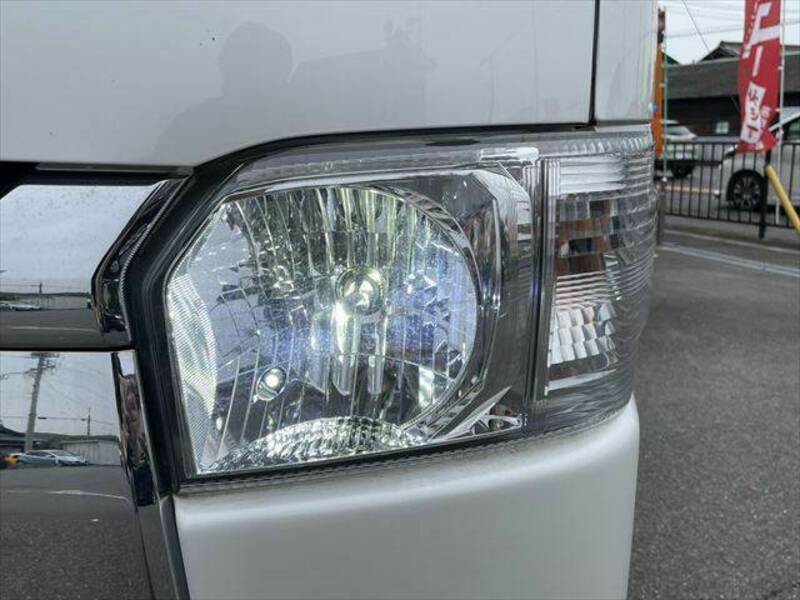 HIACE VAN-12