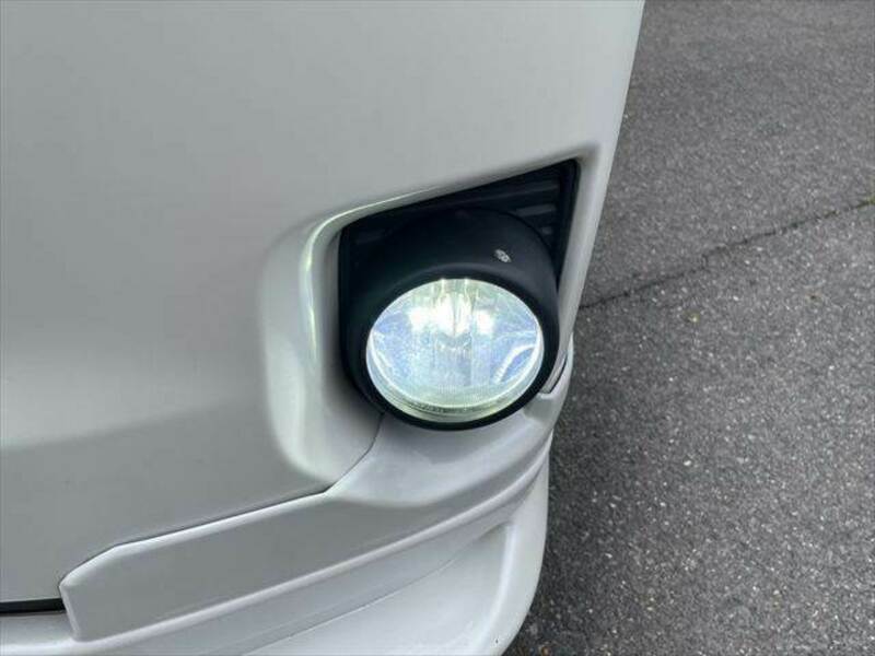 HIACE VAN-13