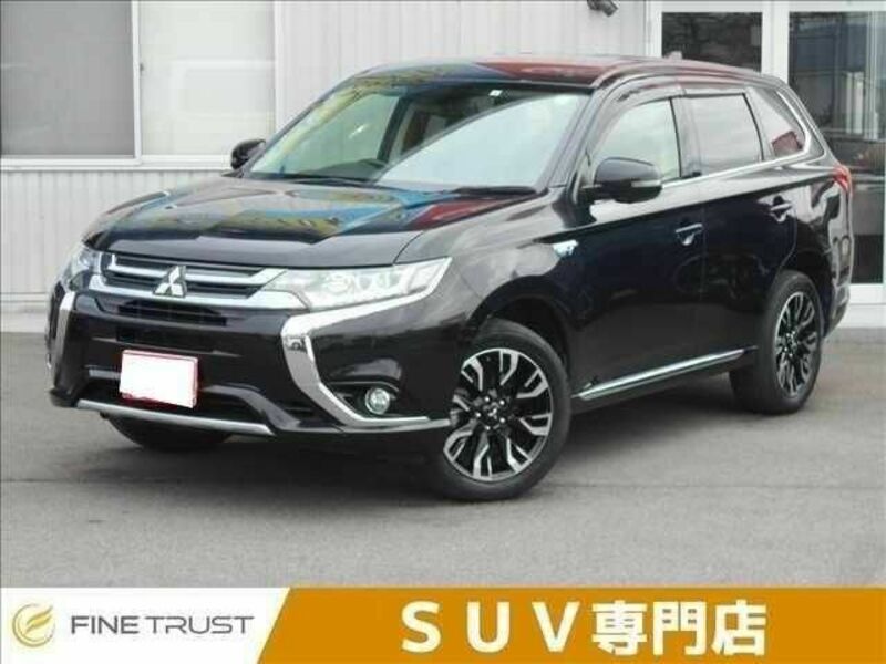 MITSUBISHI　OUTLANDER PHEV