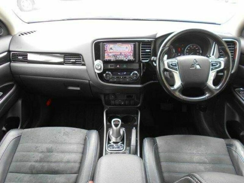 OUTLANDER PHEV