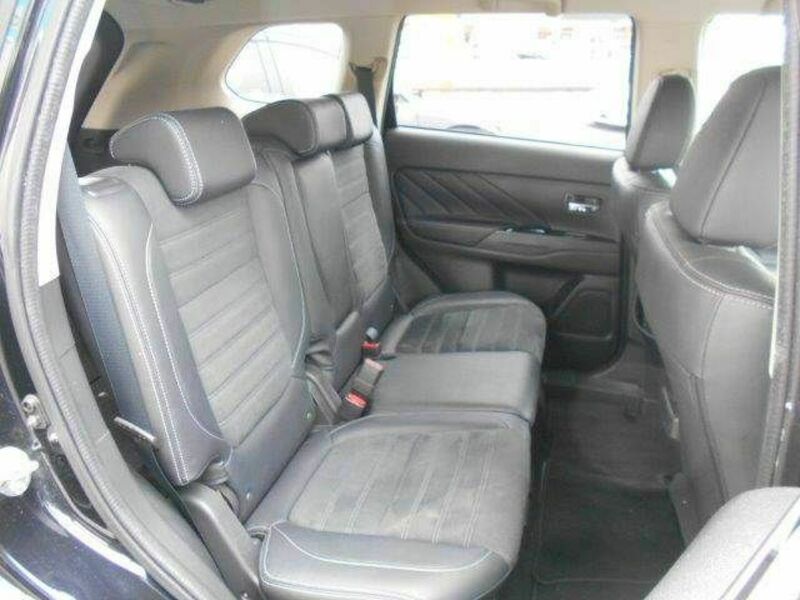 OUTLANDER PHEV