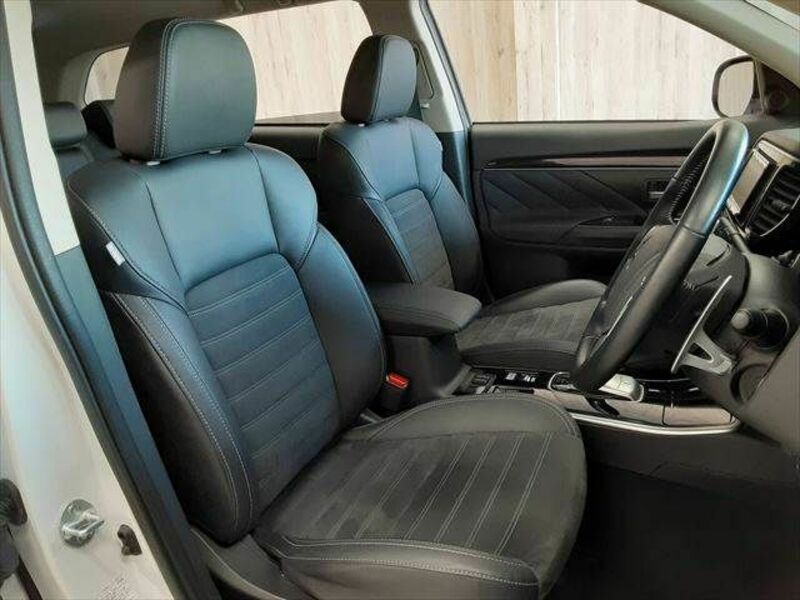 OUTLANDER PHEV