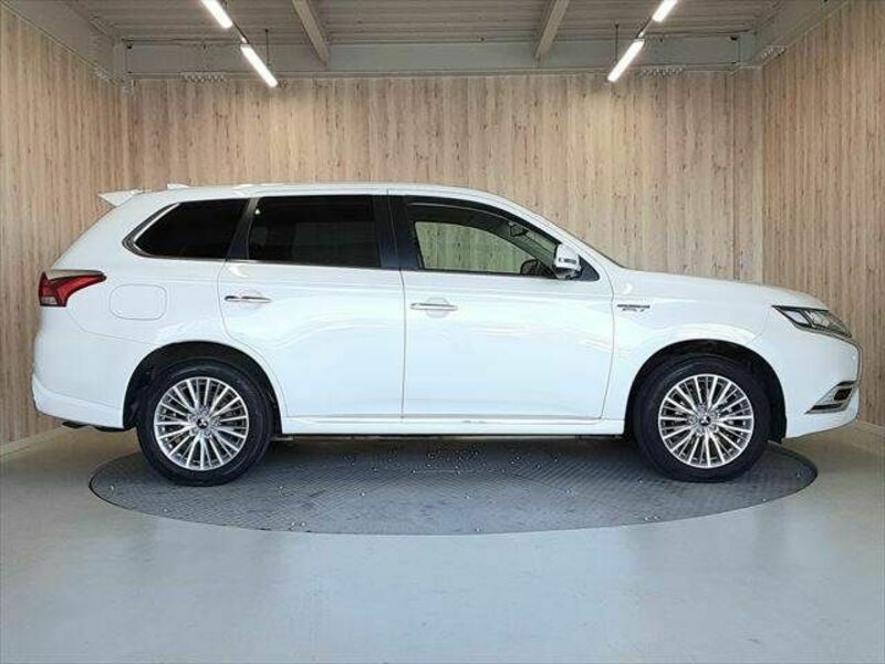 OUTLANDER PHEV