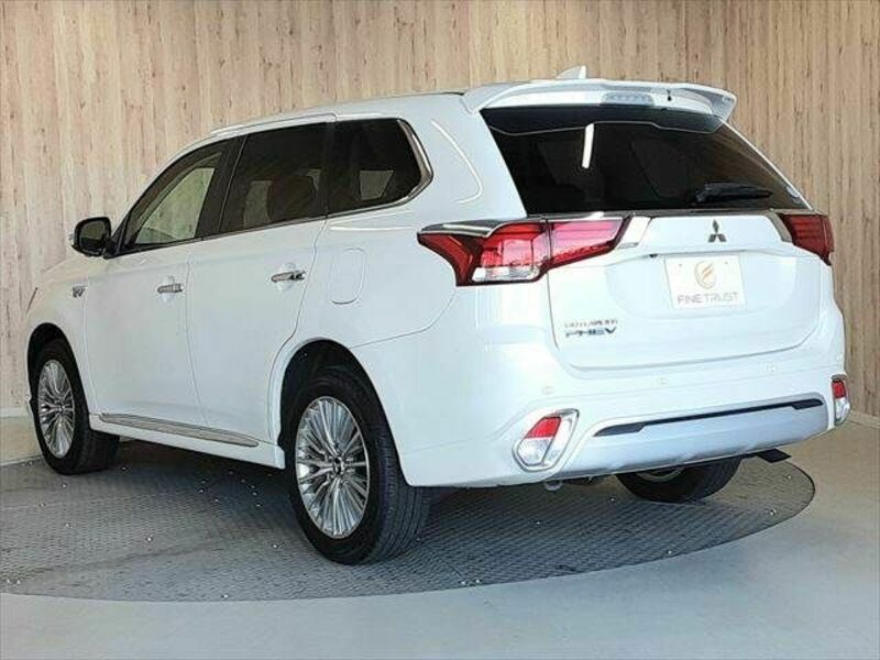 OUTLANDER PHEV