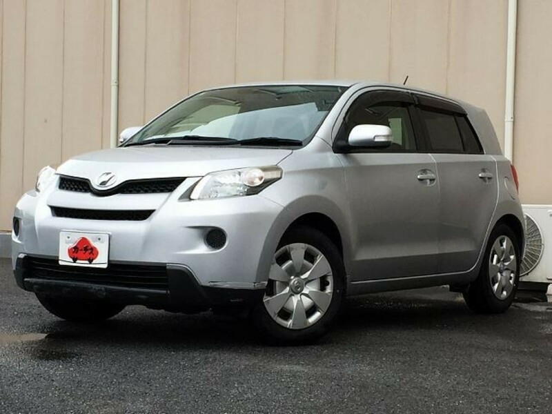TOYOTA IST
