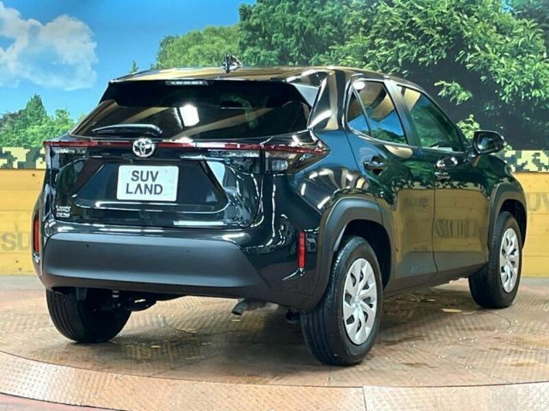 YARIS CROSS