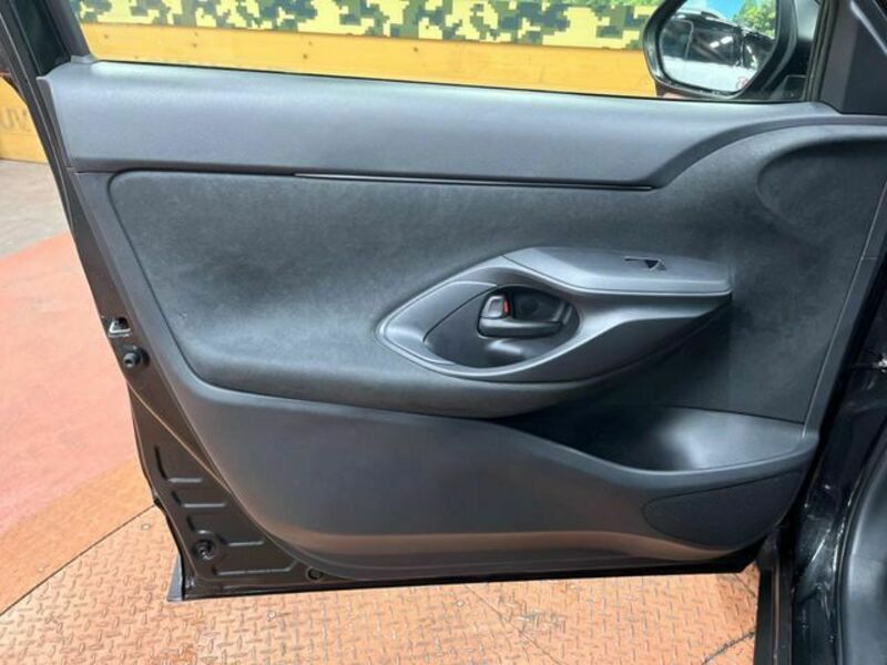 YARIS CROSS