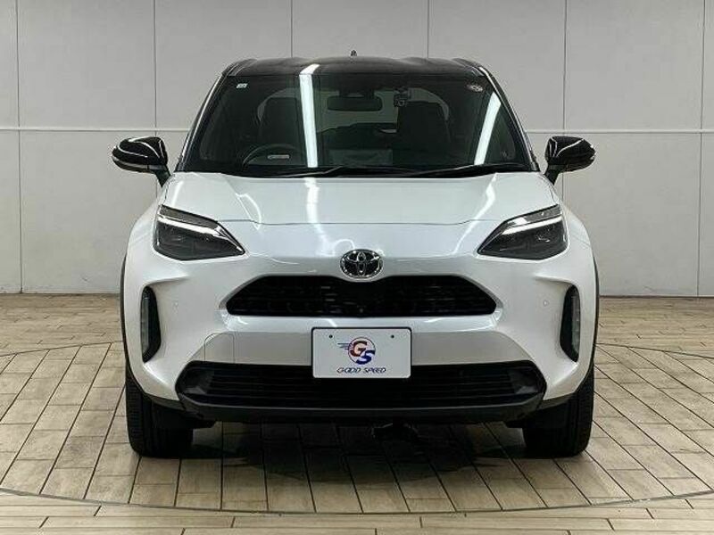 YARIS CROSS