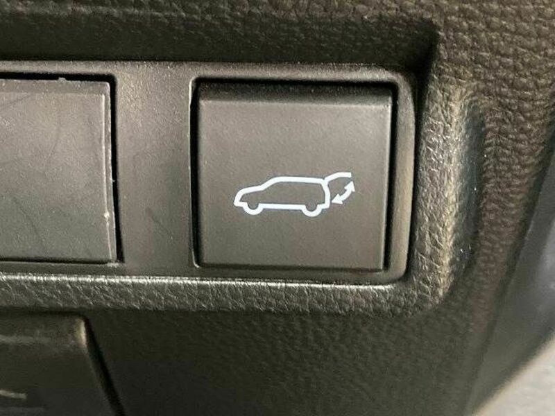 COROLLA CROSS