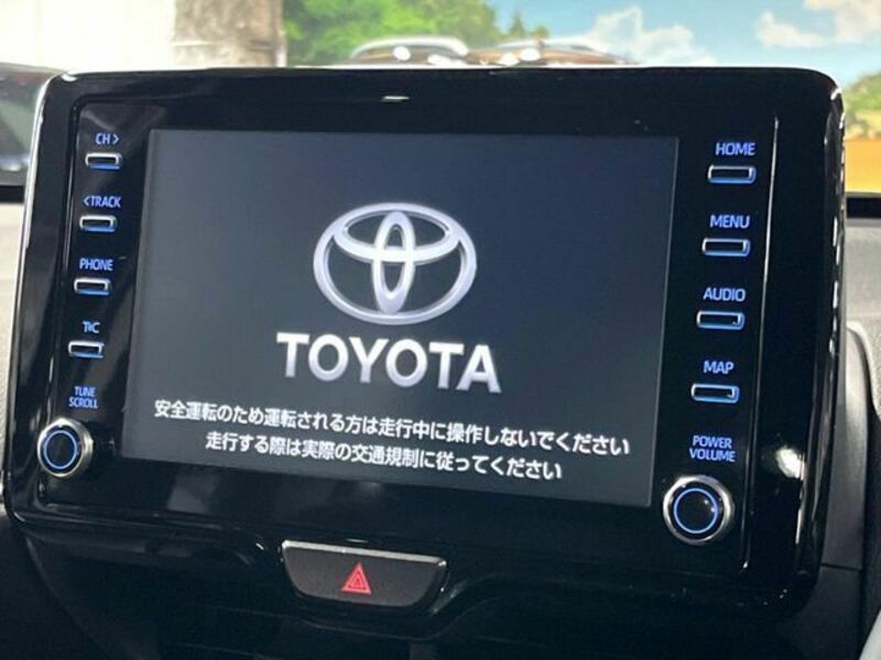 YARIS CROSS