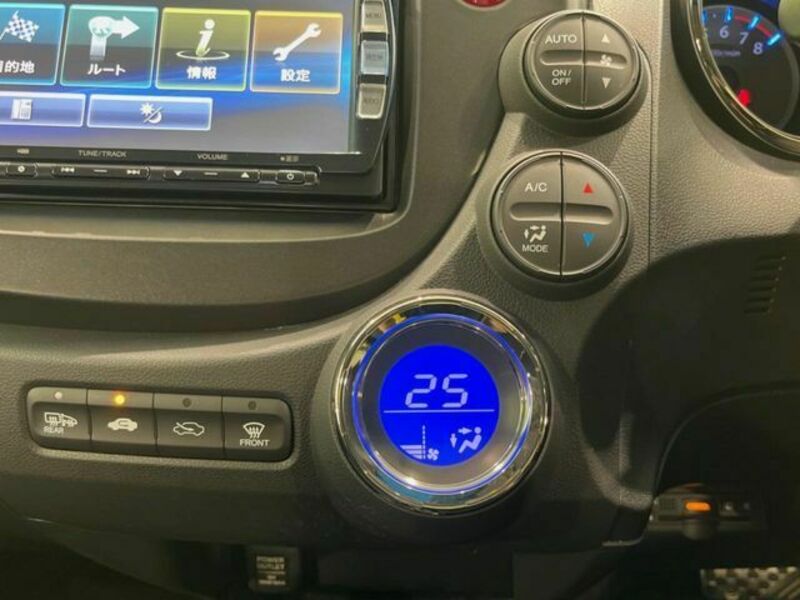 FIT HYBRID-4
