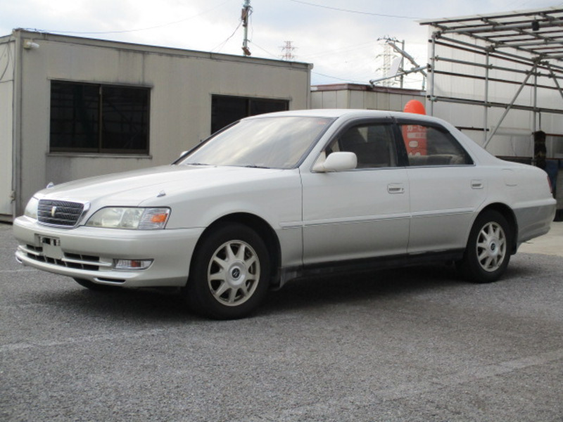 TOYOTA CRESTA