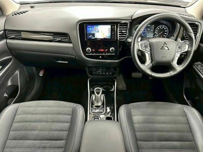 OUTLANDER PHEV