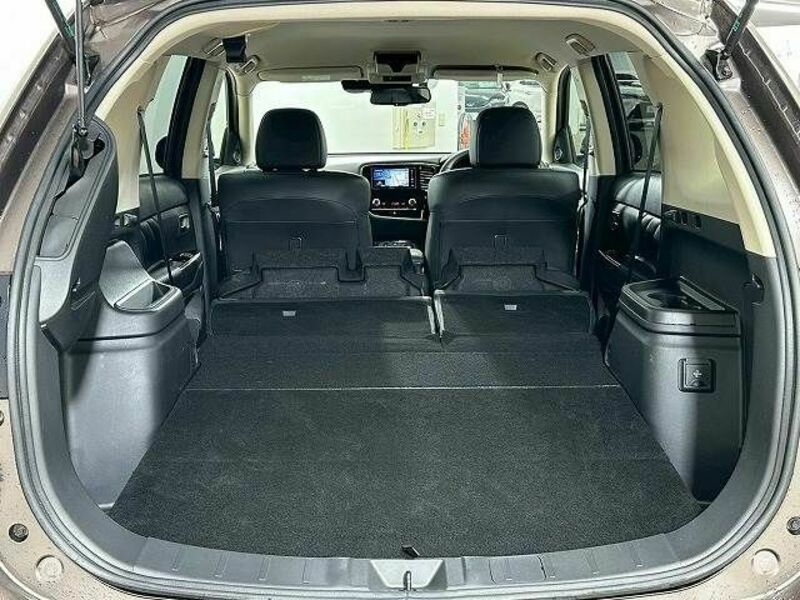 OUTLANDER PHEV
