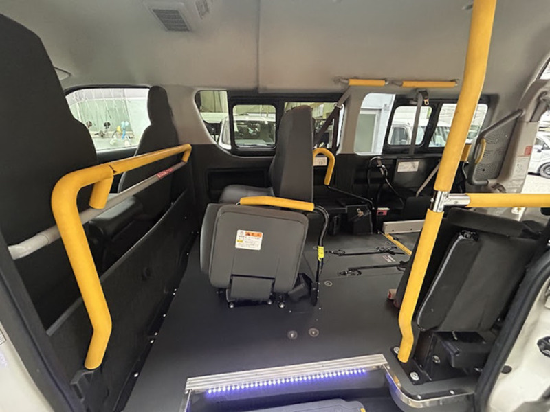 HIACE VAN