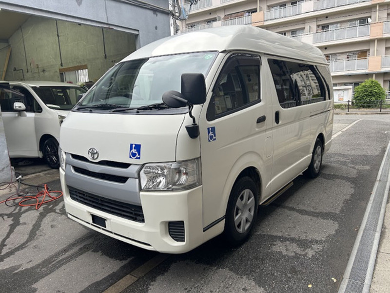 HIACE VAN