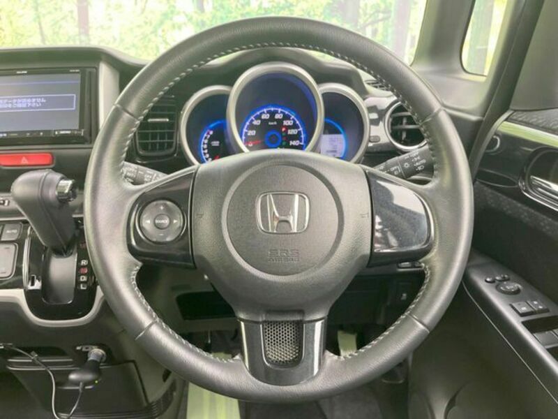 N BOX CUSTOM-10
