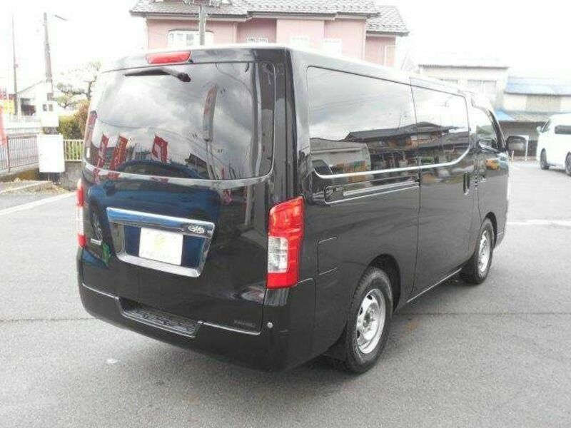 NV350 CARAVAN