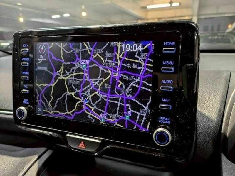 YARIS CROSS