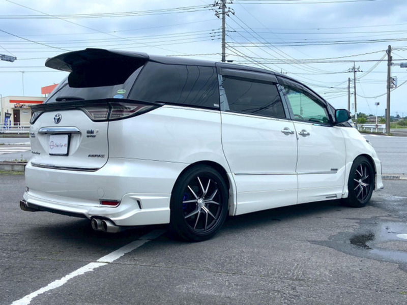 ESTIMA HYBRID