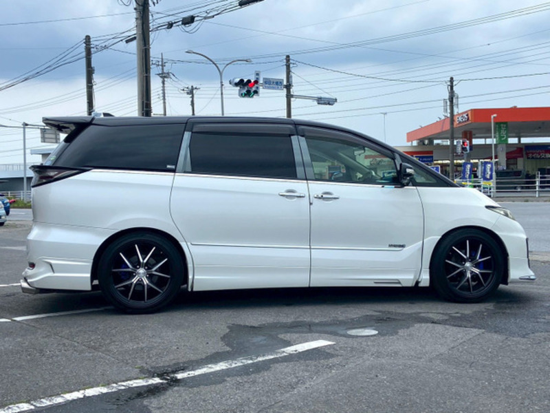 ESTIMA HYBRID