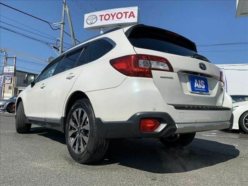 LEGACY OUTBACK-2