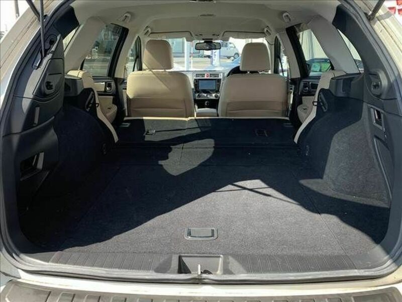 LEGACY OUTBACK-16