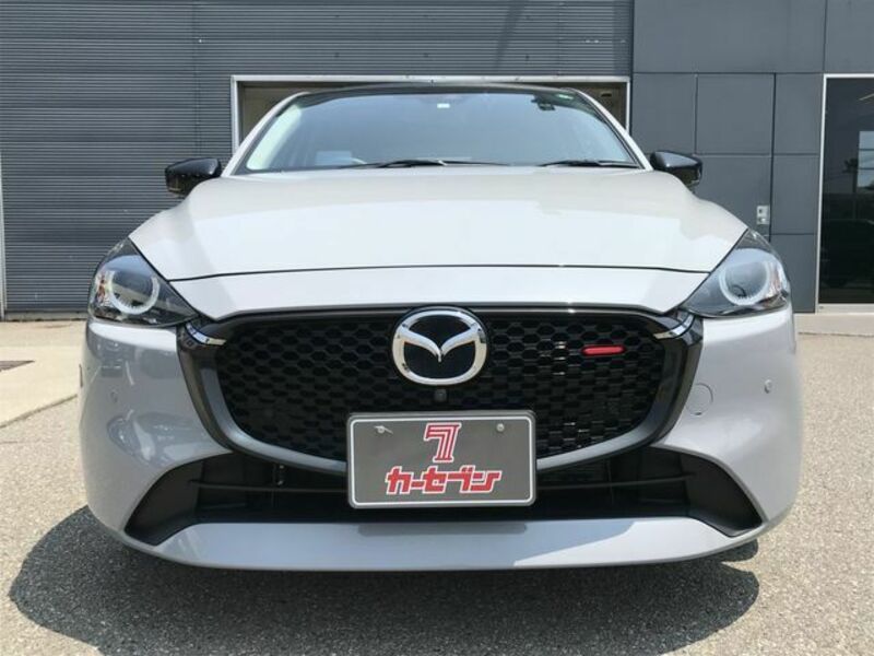 MAZDA2