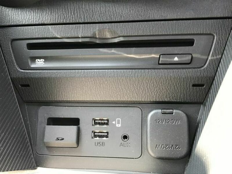 MAZDA2
