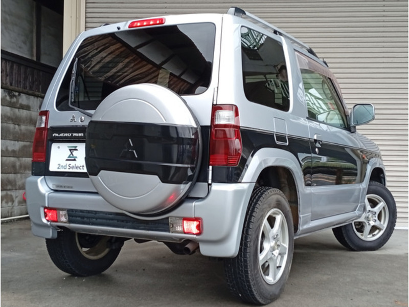 PAJERO MINI