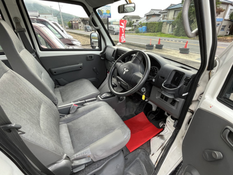 MINICAB VAN