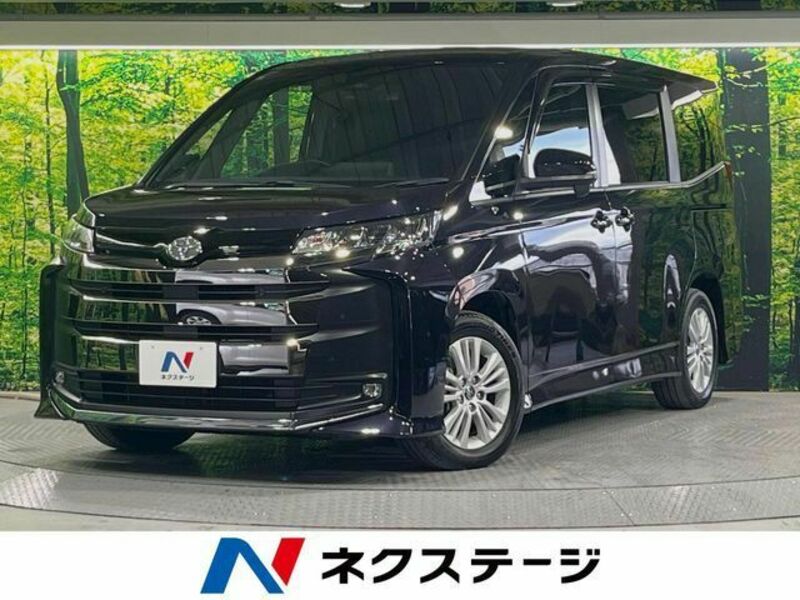 TOYOTA NOAH