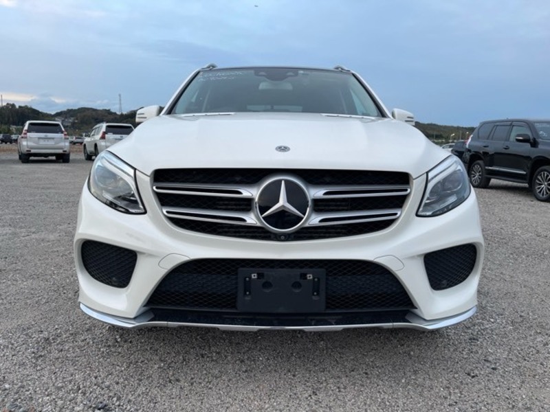 GLE CLASS