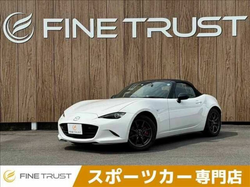 ROADSTER-0
