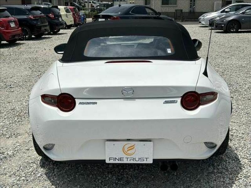 ROADSTER
