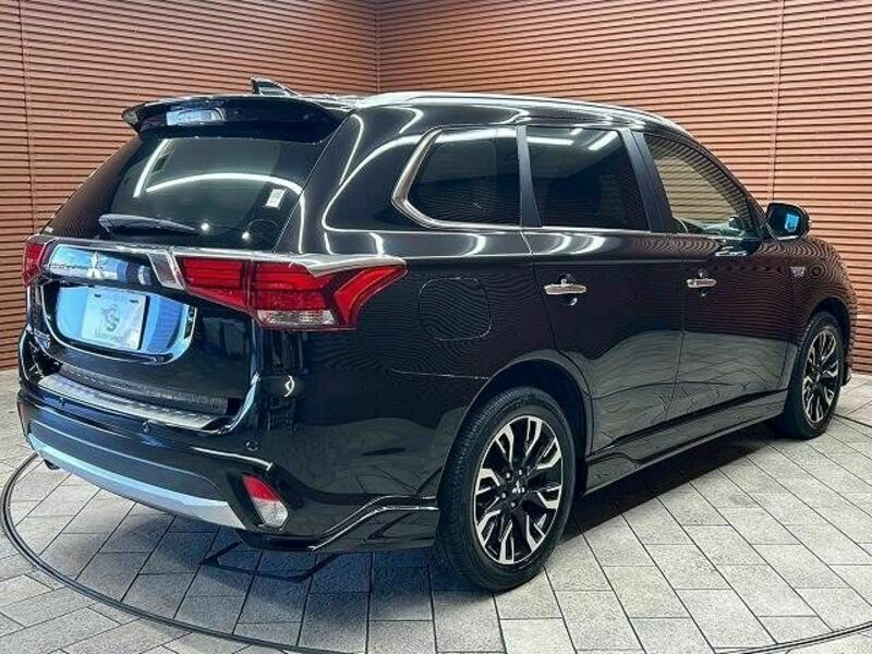 OUTLANDER PHEV