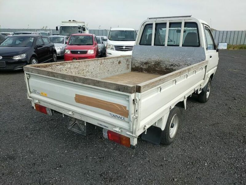 TOWNACE TRUCK