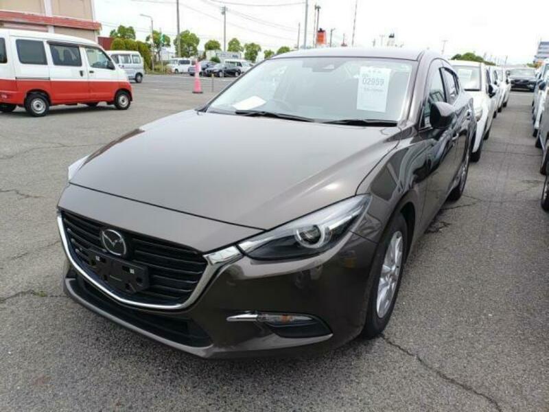 MAZDA AXELA