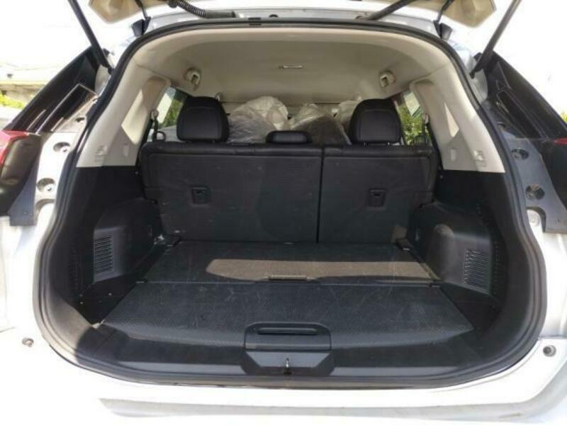 X-TRAIL