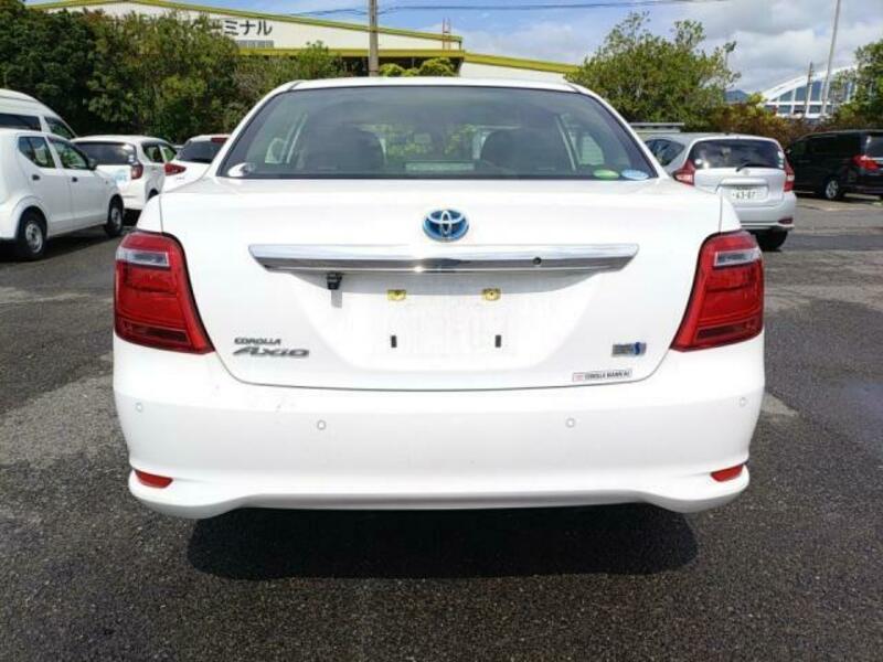 COROLLA AXIO