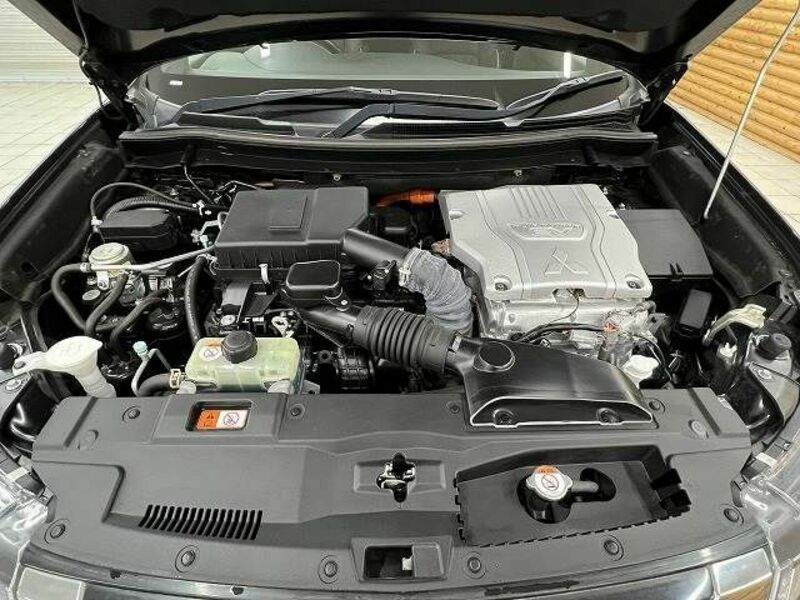 OUTLANDER PHEV