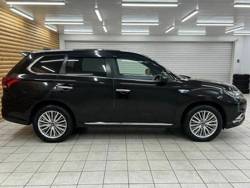 OUTLANDER PHEV